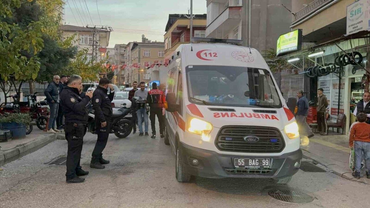 Canik'te Amcanın Bıçaklı Saldırısı: Genç Yaralandı