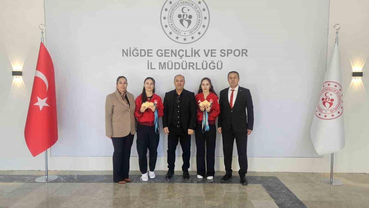 Cansel ve Aysel Özkan 2025'te Niğde'ye Madalyalarla Döndü