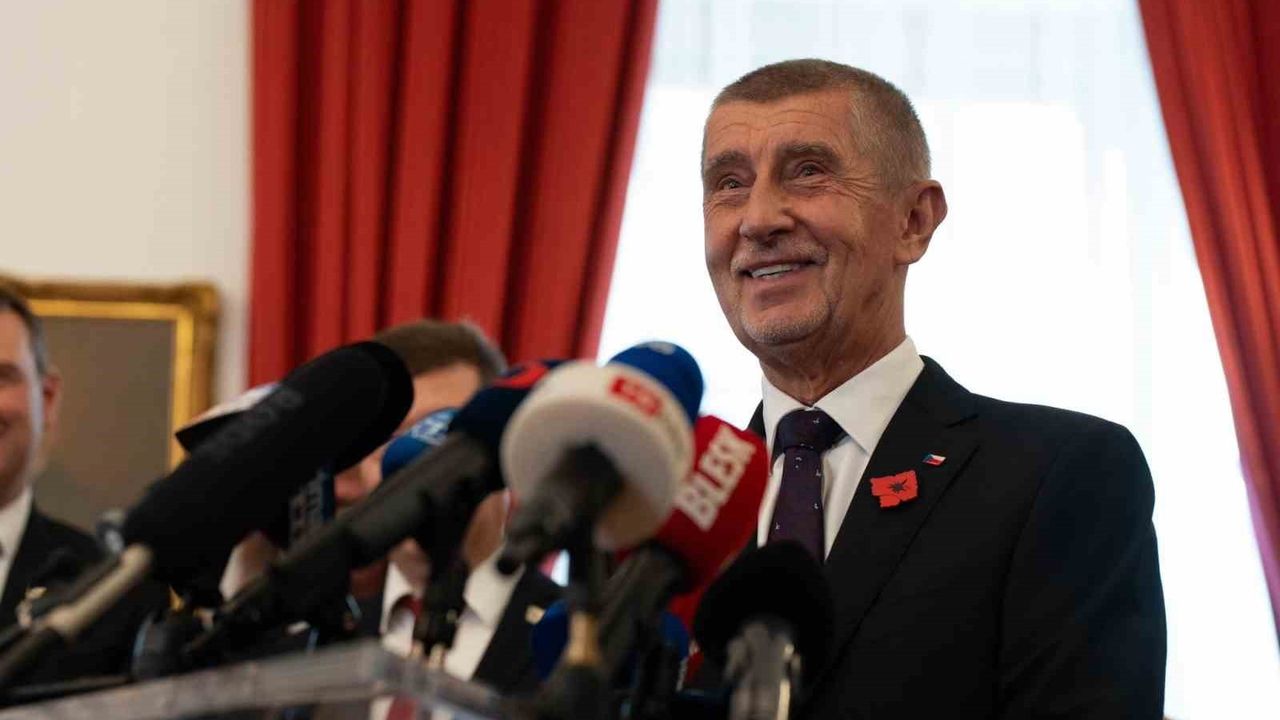 Çekya'da Üç Partili Koalisyon: Andrej Babis Başbakan, Okamura Meclis Başkanı Adayı