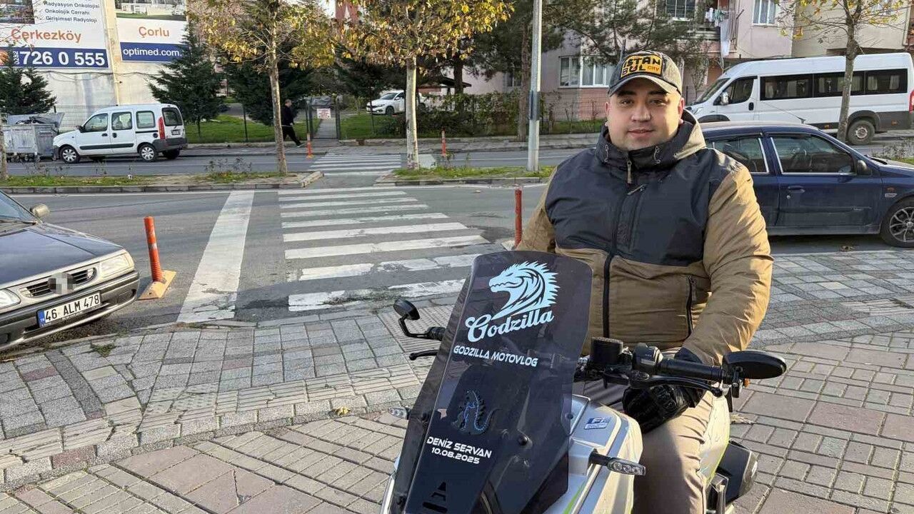 Çerkezköy'de Viral 'Yol Verme' Anı: Motosikletçi Erdem Çınar Anlattı