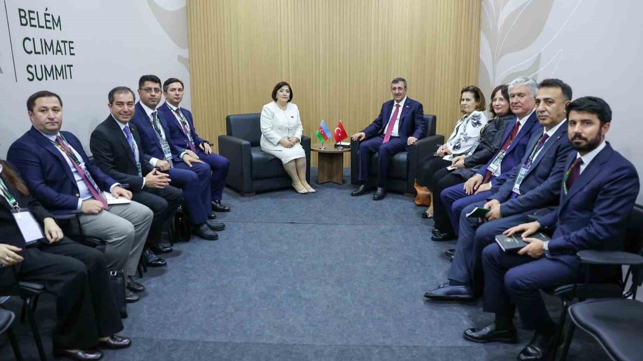 Cevdet Yılmaz, COP30'da Ahmed eş-Şara ile Görüştü — Belém'de Kritik Temaslar