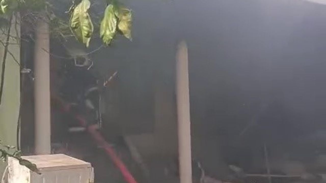 Ceyhan'da Yangın: 75 Yaşındaki Engelli Kadın Hayatını Kaybetti