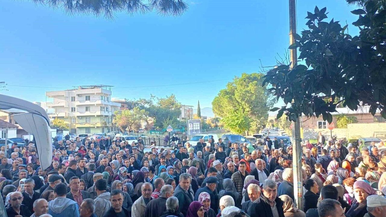 Çine'den 90 Umreci Kutsal Topraklara Uğurlandı