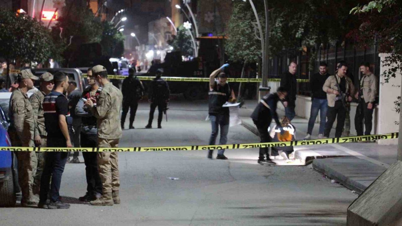 Cizre Adliyesi Önünde Silahlı Saldırı: 1 Kişi Hayatını Kaybetti