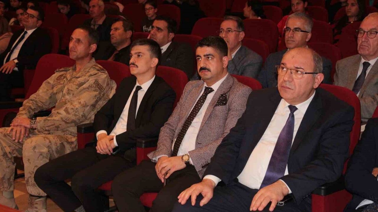 Cizre'de Denetimli Serbestliğin Toplumdaki Rolü Konferansı