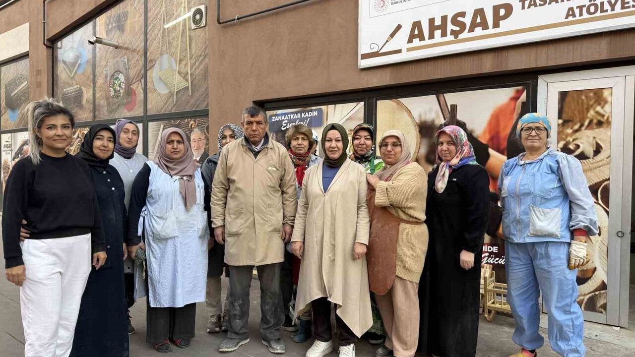 Çorum Ahşap Tasarım Atölyesi: Kadınlar Hem Öğreniyor Hem Üretiyor