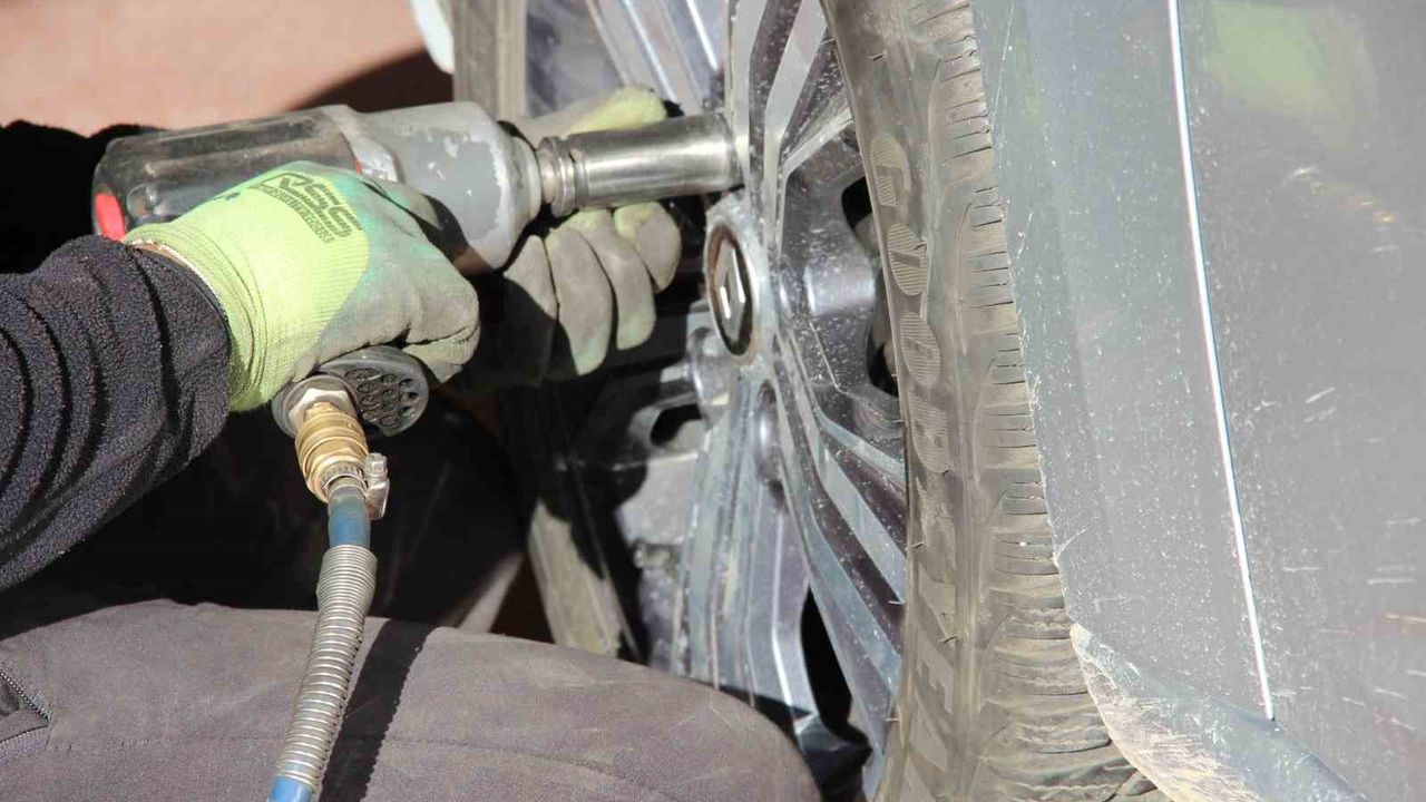 Çorum'da Kış Lastiği Mesaisi Erken Başladı — 15 Kasım'a Günler Kaldı