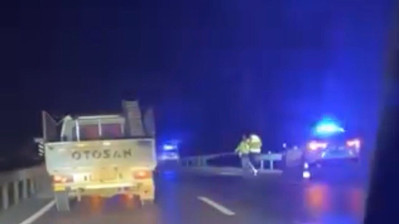 D-650 Arifiye'de Köprü Çarpışması: 1 Ölü, 4 Yaralı