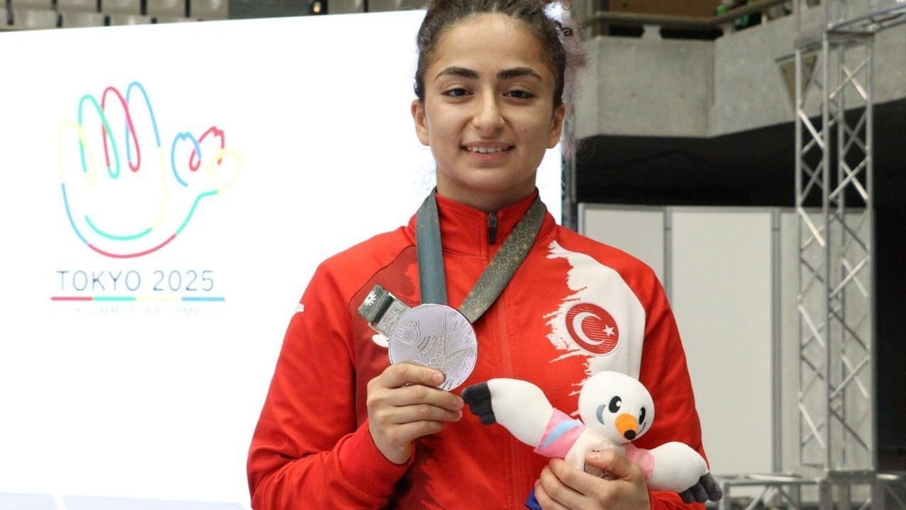 Deaflympics 2025'te Türkiye'nin İlk Madalyası: Buse Tıraş