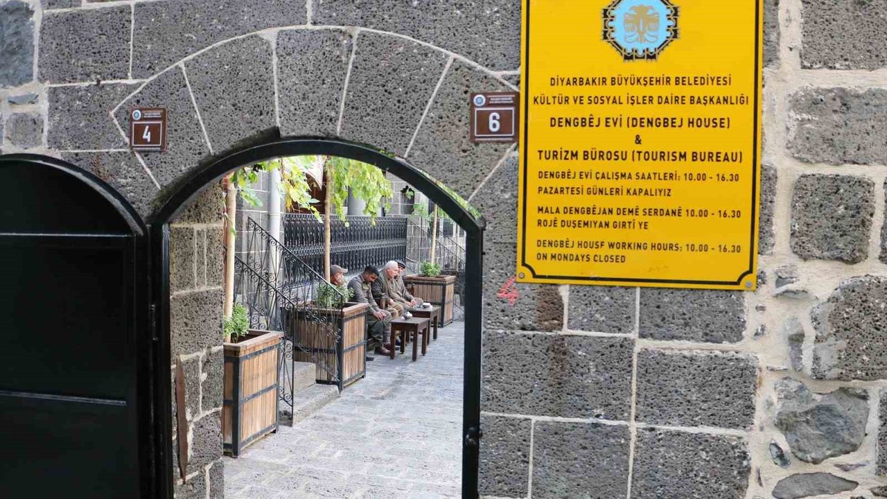 Dengbejlik Diyarbakır'da Gençlerin İlgisini Kaybediyor