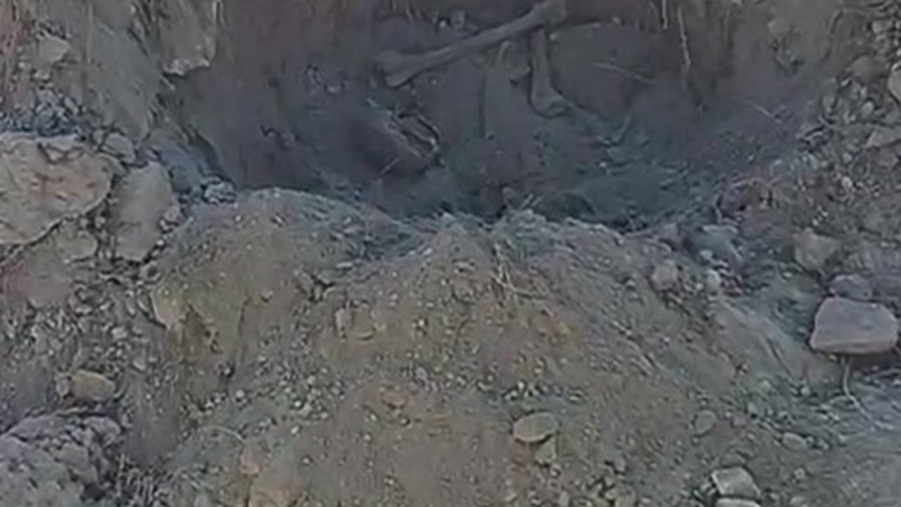 Denizli Acıpayam'da 5 Toprak Küpte İnsan Kemikleri Bulundu
