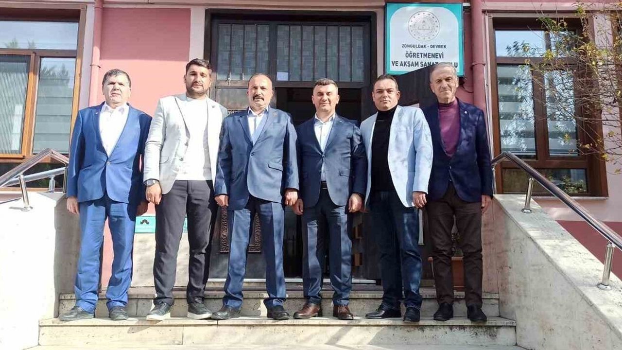 Devrek'te Siyasi Parti Temsilcileri İstişarede: Ortak Projeler ve Ziyaret Planı