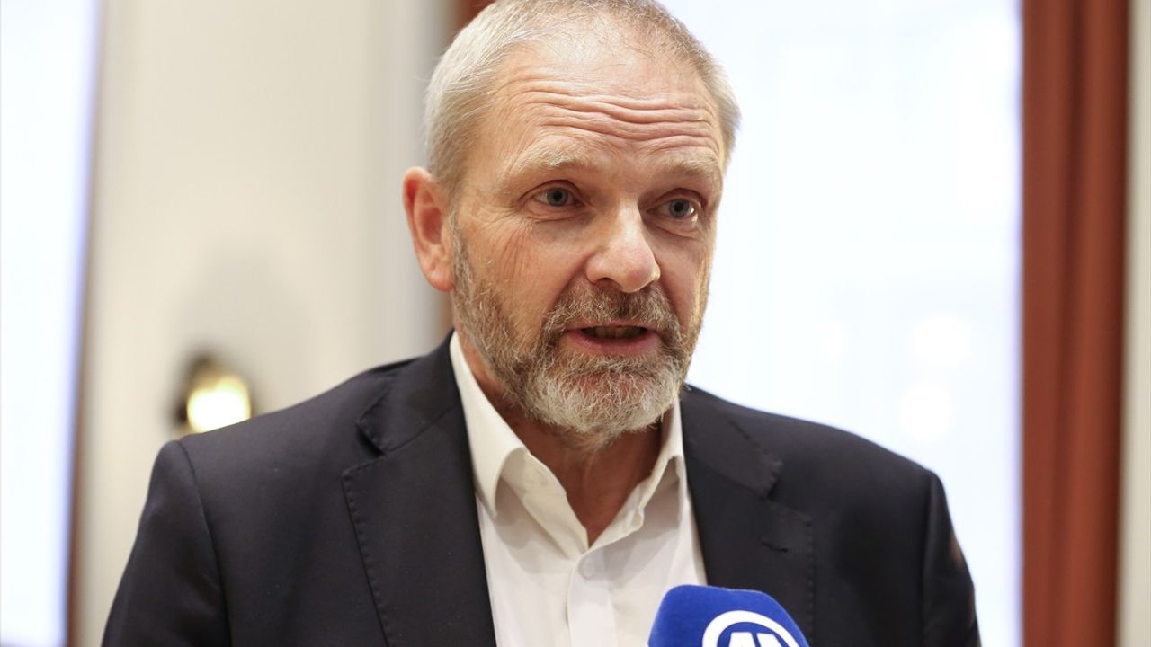 DHL Group, MNG Kargo Satın Alıp Türkiye'ye 50 Milyon Dolar Yatırım Yapacak