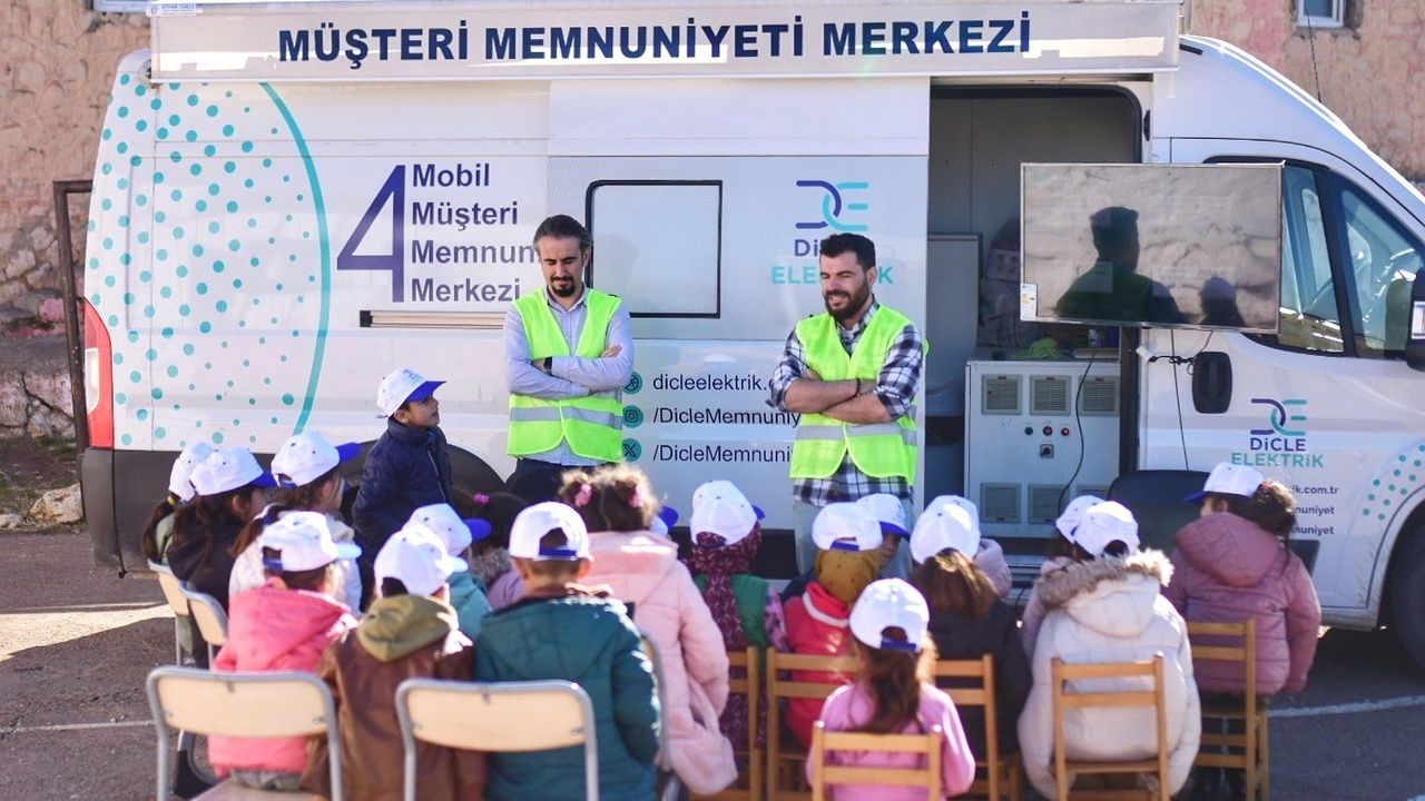 Dicle Elektrik 5 Bin Kadın ve Çocuğa Enerji Tasarrufu Eğitimi Verdi