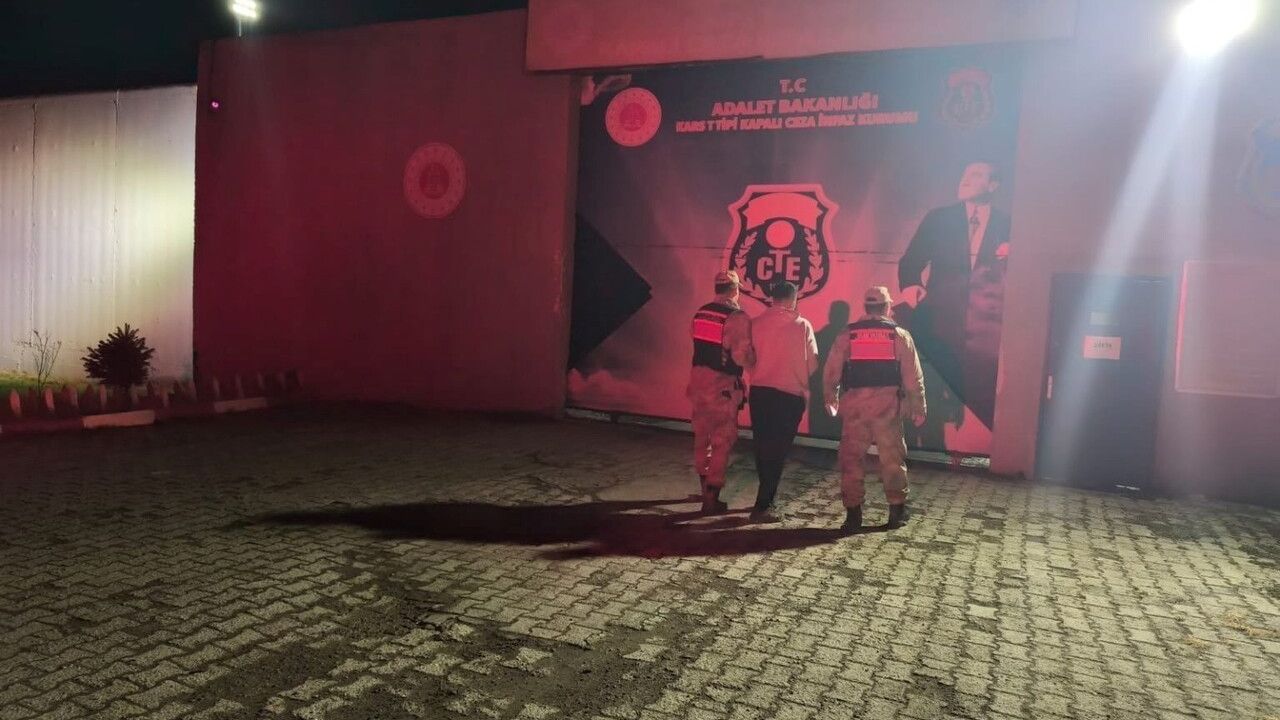 Digor'da Aranan Dolandırıcı Yakalandı — 5 Yıl Hapis