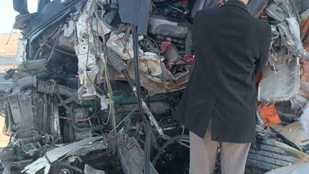 Diyarbakır Çınar'da zincirleme trafik kazası: 3 yaralı, 1 ağır