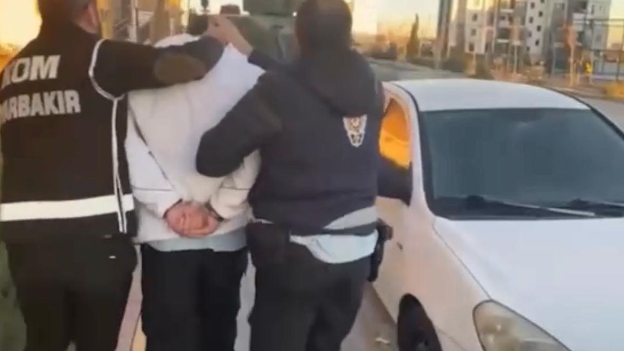 Diyarbakır'da Özel Harekat Destekli Operasyon: 25 Tutuklama