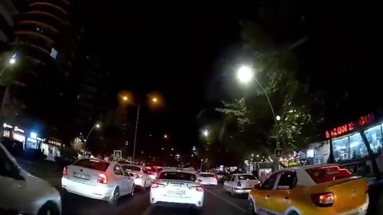 Diyarbakır'da Polis Sireni Açtı: Yere Düşen Çocuk Hastaneye Yetiştirildi