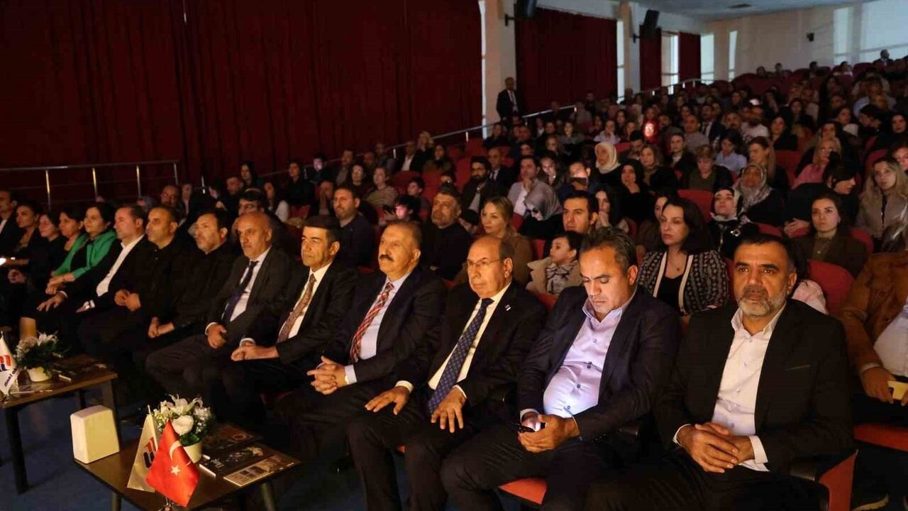 Diyarbakır Final Okulları Öğretmenler Günü’nü 'Elazığ Kültür Şöleni' ile Kutladı