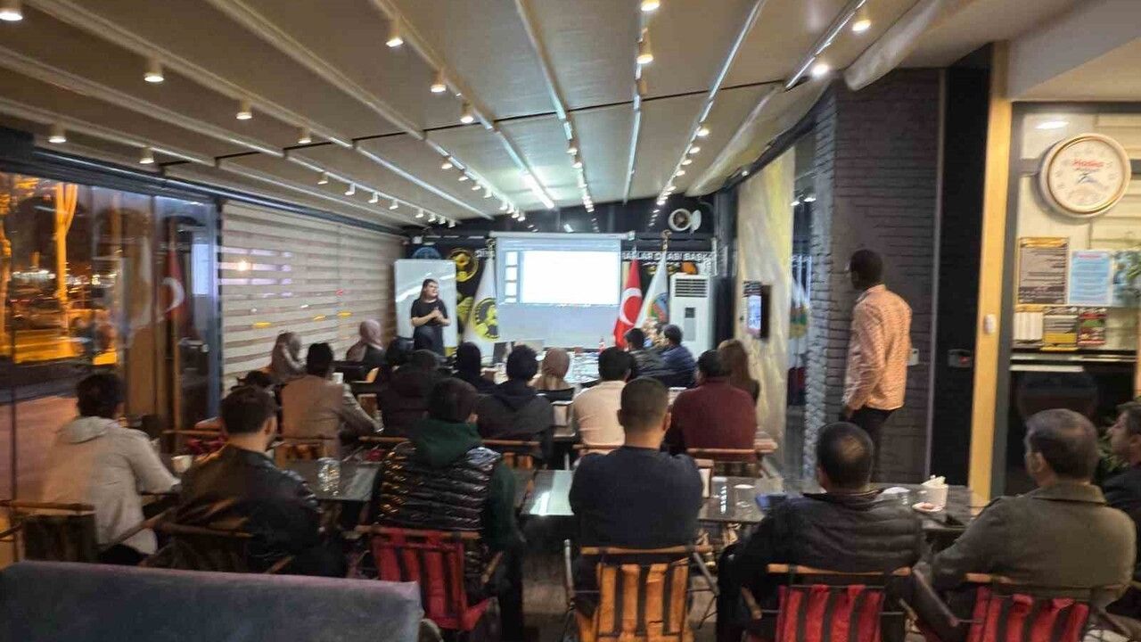 Diyarbakır Kuyumcular Odası'ndan İlk: Esnafa Ücretsiz İngilizce Eğitimi Başladı