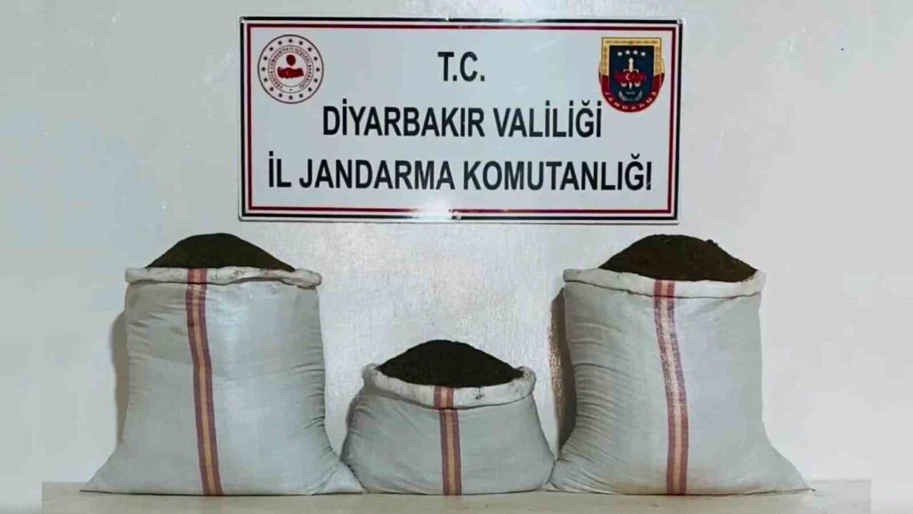 Diyarbakır Lice'de Jandarma Operasyonu: 470 kg Skunk ve 85 kg Esrar Ele Geçirildi