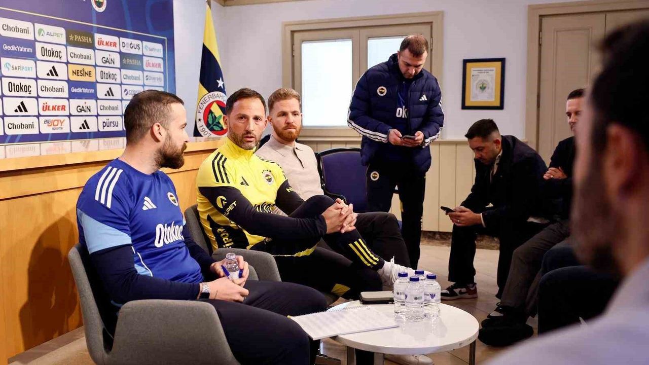 Domenico Tedesco: Fenerbahçe’nin Oyun Tarzı İçin "Güce Çok İhtiyaç Var"