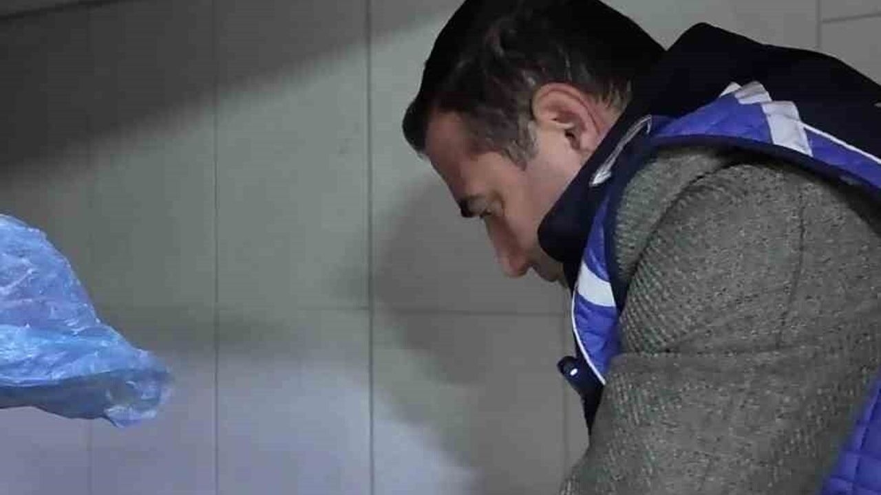 Dörtyol'da Zabıta, Levent Börek'te Son Kullanma Tarihi 3 Yıl Geçmiş Ürün Tespit Etti