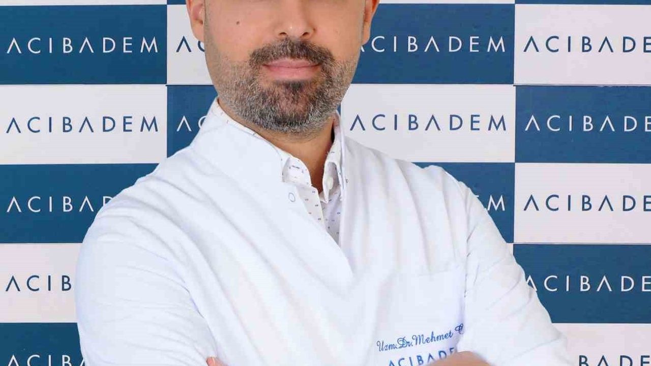 Dr. Can: "Uzun süre oturmak bel fıtığını tetikliyor"