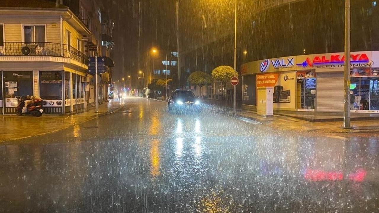 Düzce 3. Sırada: 12-13 Kasım Sağanağında Merkez 27.4 kg