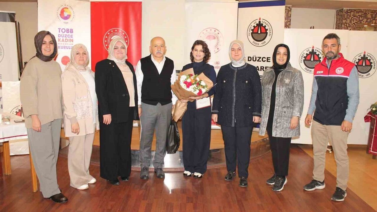 Düzce'de Tıbbi Aromatik Bitki Yetiştiriciliği Eğitimi Tamamlandı