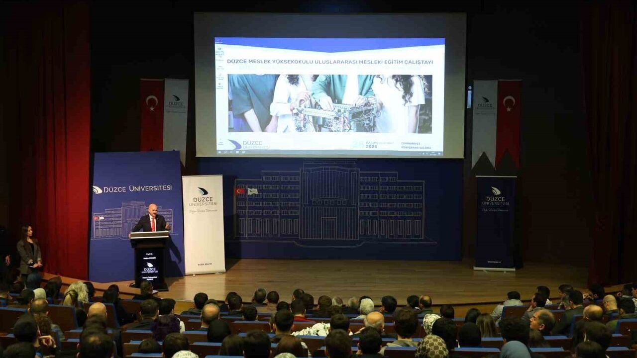 Düzce Üniversitesi 3+1 Eğitim Modeline Geçti: Rektör Sözbir Açıkladı