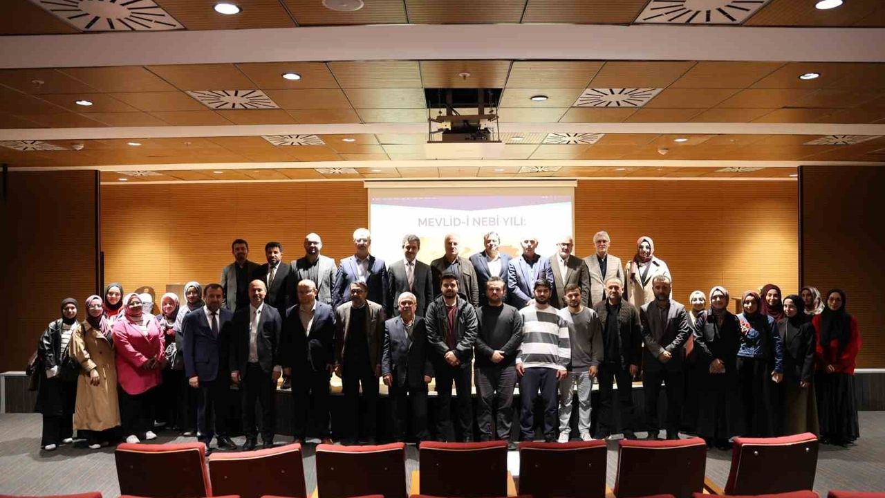 Düzce Üniversitesi'nde 'Merhamet' Paneli — Mevlid-i Nebi Yılı