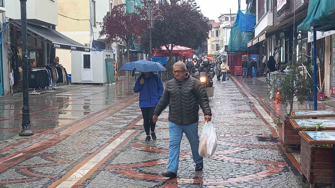 Edirne'de Beklenen Yağmur Başladı — Hava 13 Dereceye Düştü