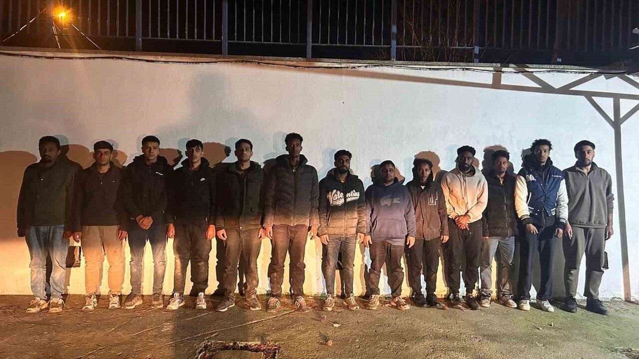 Edirne Uzunköprü'de 13 Düzensiz Göçmen Yakalandı