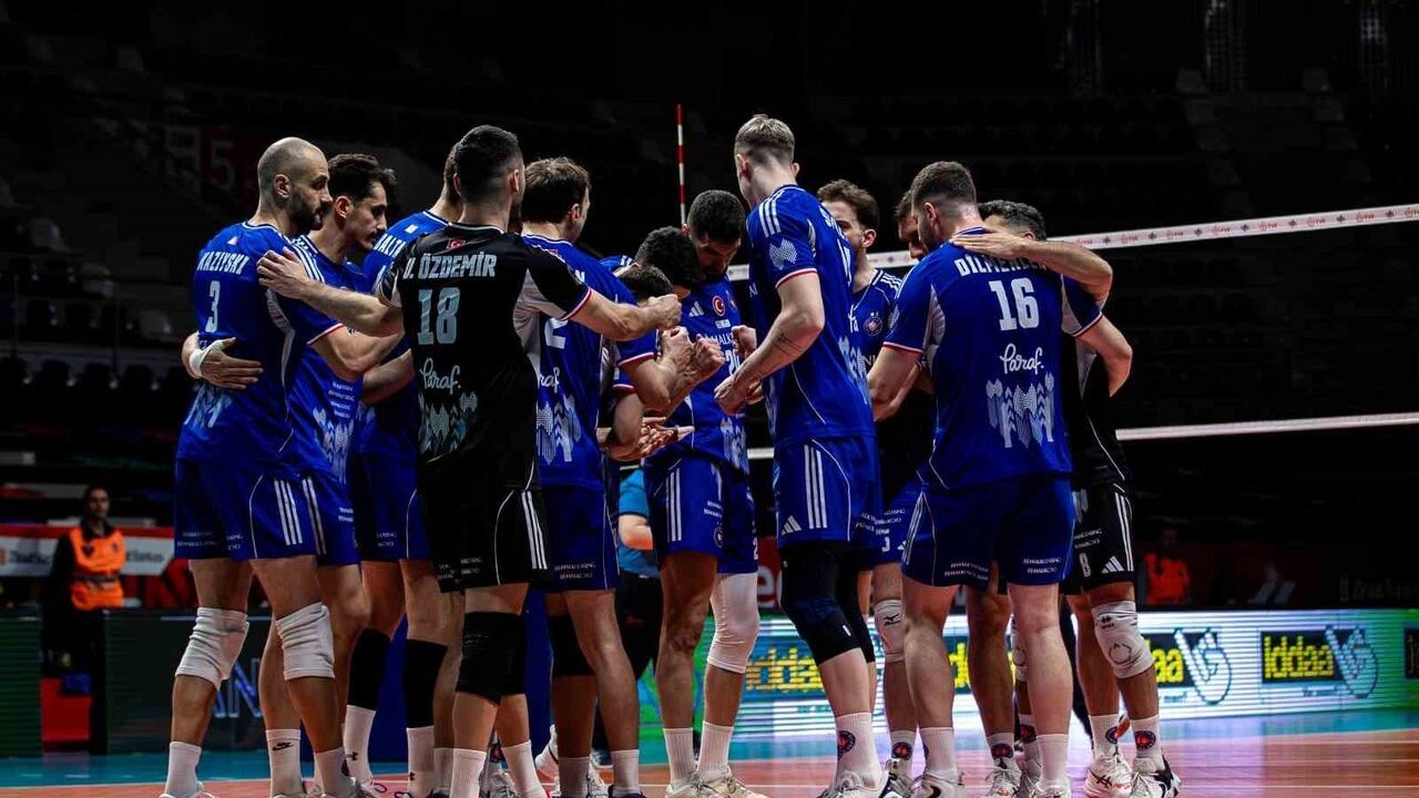 Efeler Ligi: Gaziantep Gençlik Spor, Halkbank'ı 3-2 Yendi