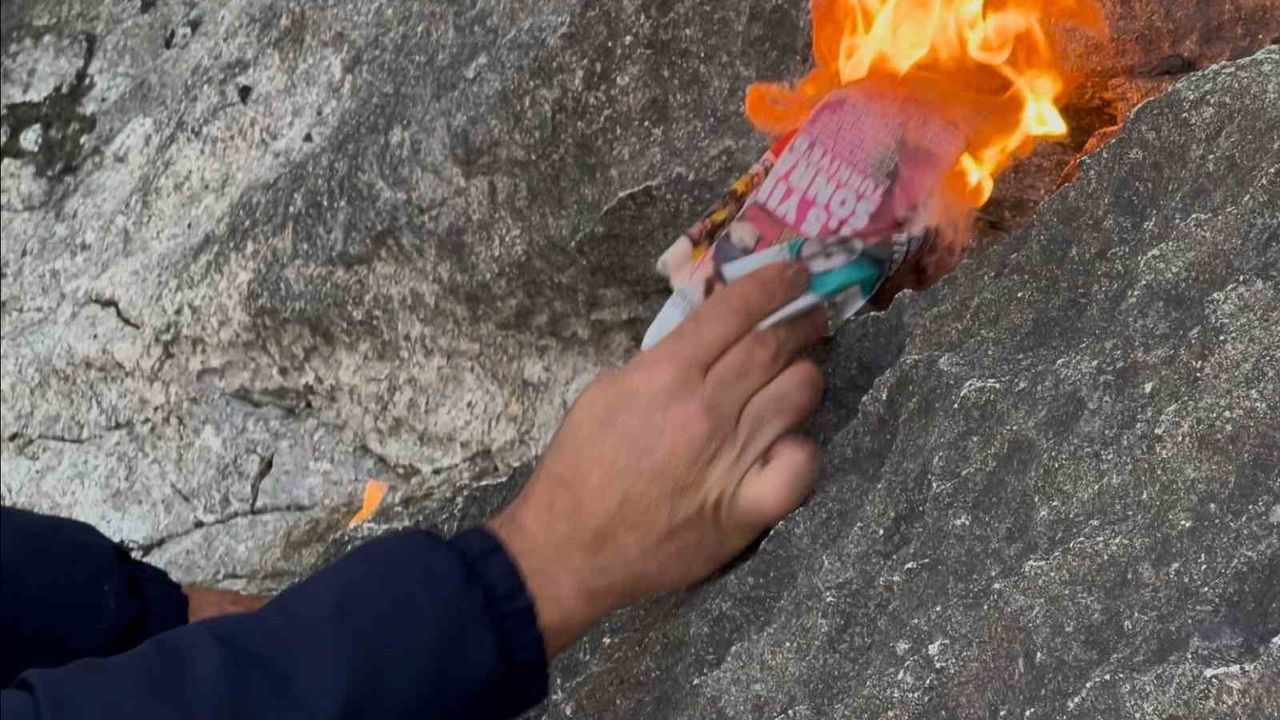 Eğirdir Gölü'nde Kayalıklardan Alevler: Metan Şüphesi