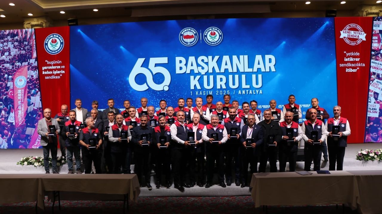 Eğitim-Bir-Sen Adana'ya Antalya'dan Üye Kazanım Ödülü