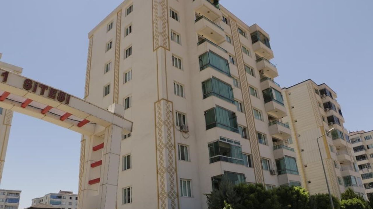 Ejegül Ovezova Cinayetinde Eski Polis Cemil Koç Hakim Karşısında