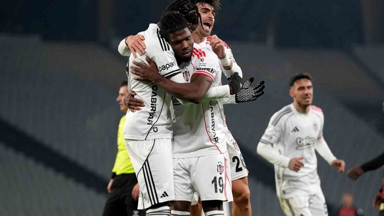 El Bilal Toure Beşiktaş'ta skora katkılarını sürdürüyor