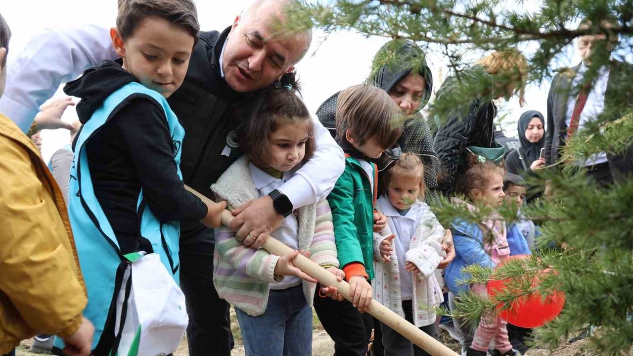 Elazığ'da 23 bin 650 fidan toprakla buluştu | 11 Kasım Milli Ağaçlandırma Günü