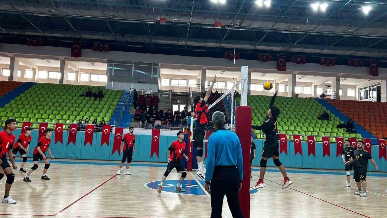 Elazığ'da Gençler A Voleybol İl Birinciliği Sona Erdi