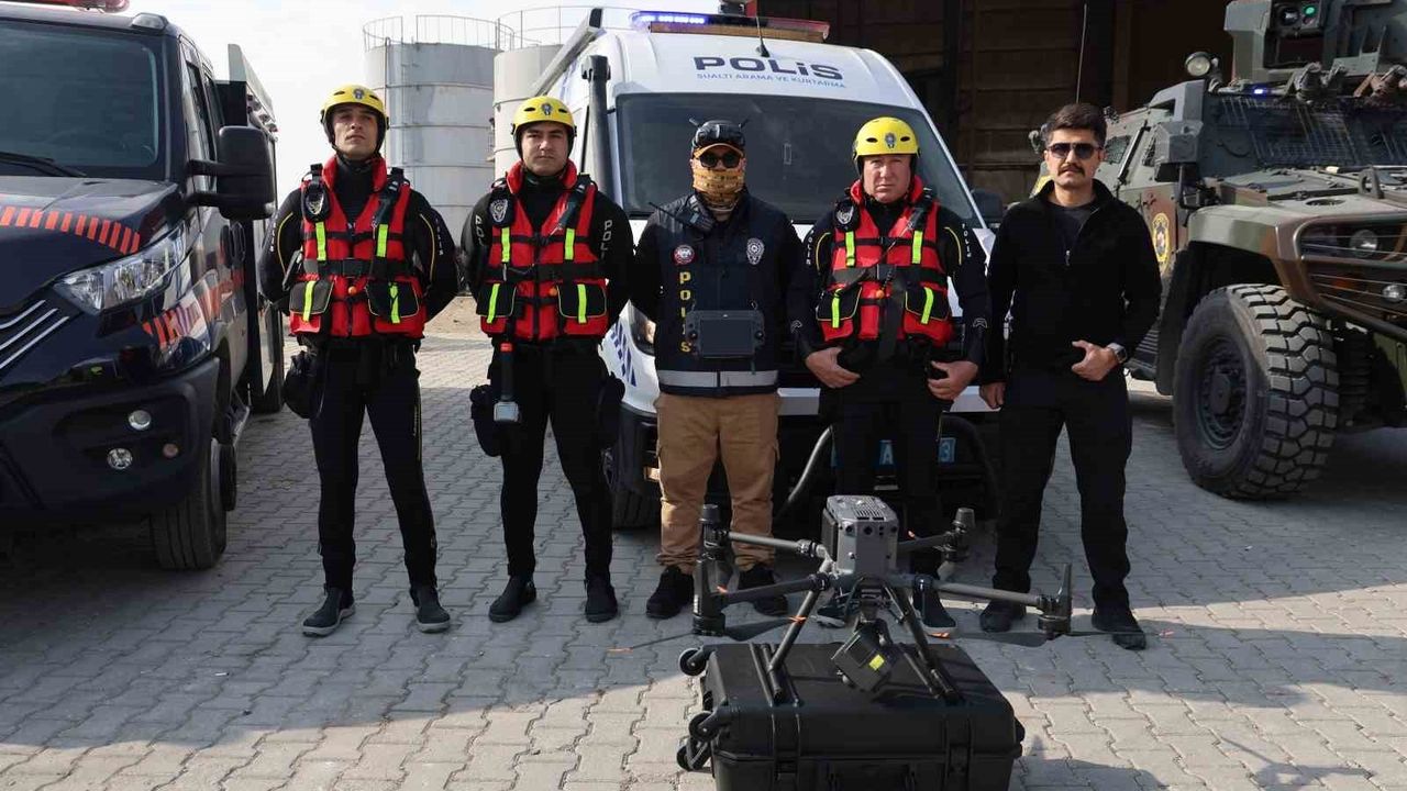 Elazığ'da Kaybolan Otizmli Çocuk Veysel Bilen İçin 35 kilometrelik Arama