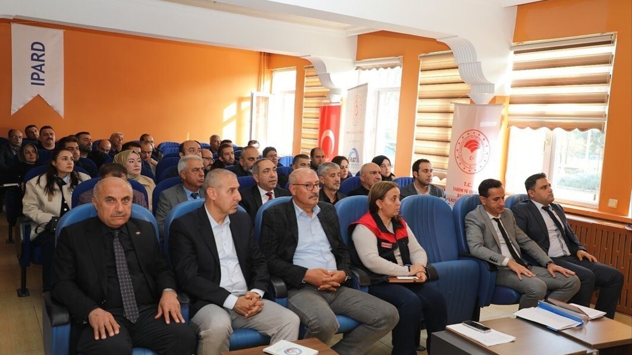 Elazığ'da ŞAP Değerlendirme Toplantısı: Aşılama ve Sahada Koordinasyon