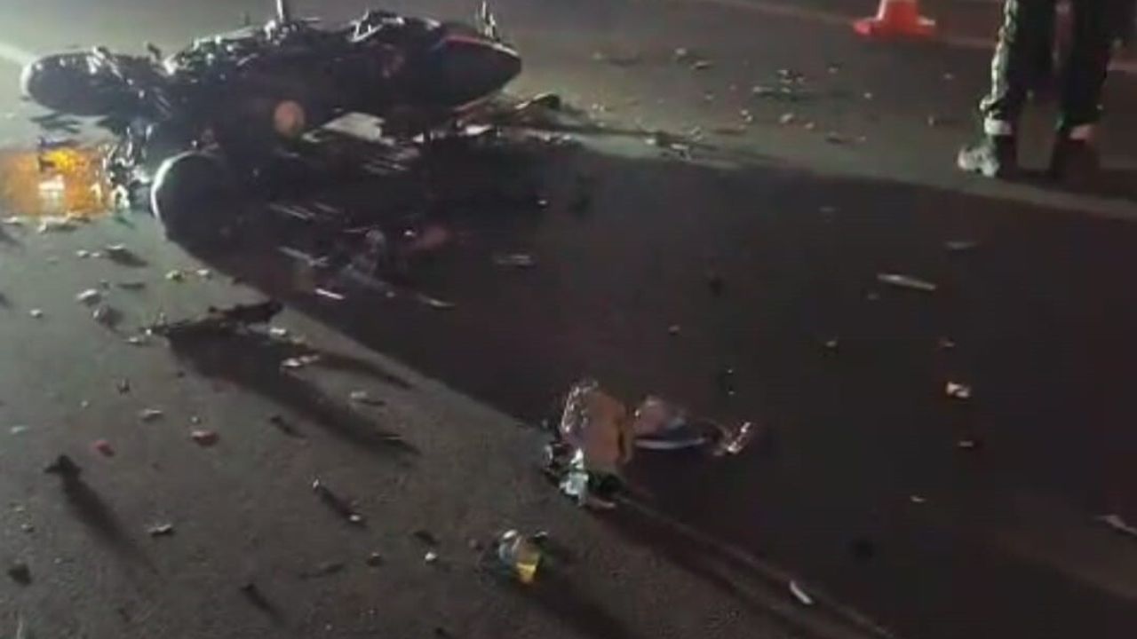 Elazığ'da Trafik Kazası: Karakoçan'da Motosiklet Otomobile Çarptı, 1 Yaralı