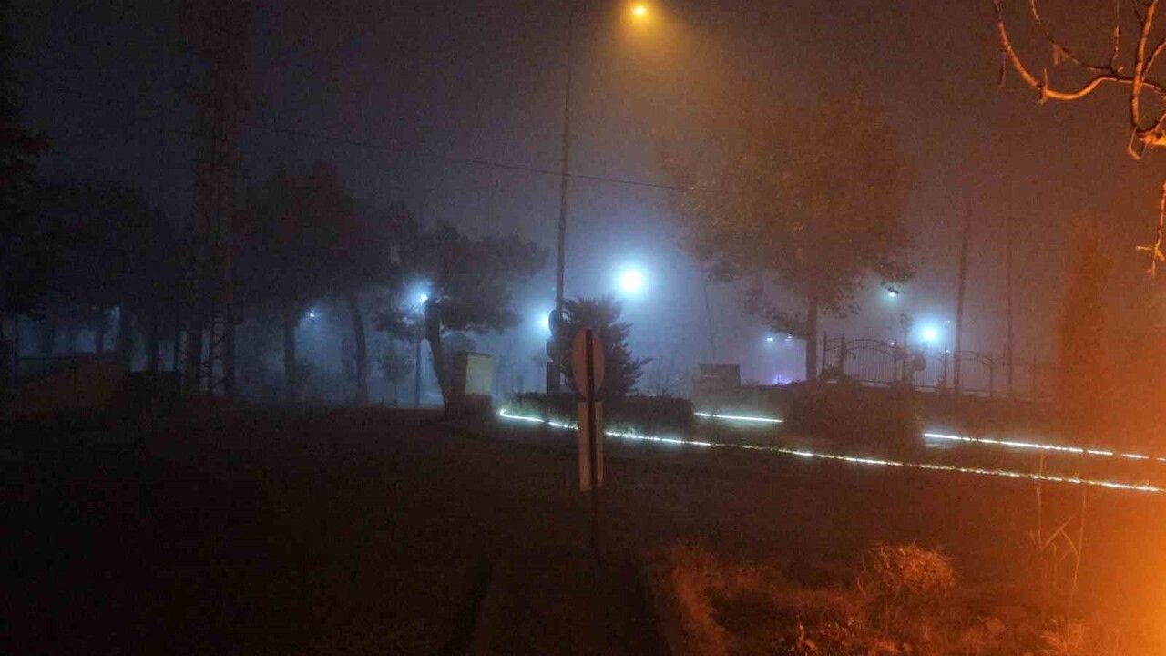Elazığ'da Yoğun Sis: Harput'ta Görüş 5 Metreye Düştü
