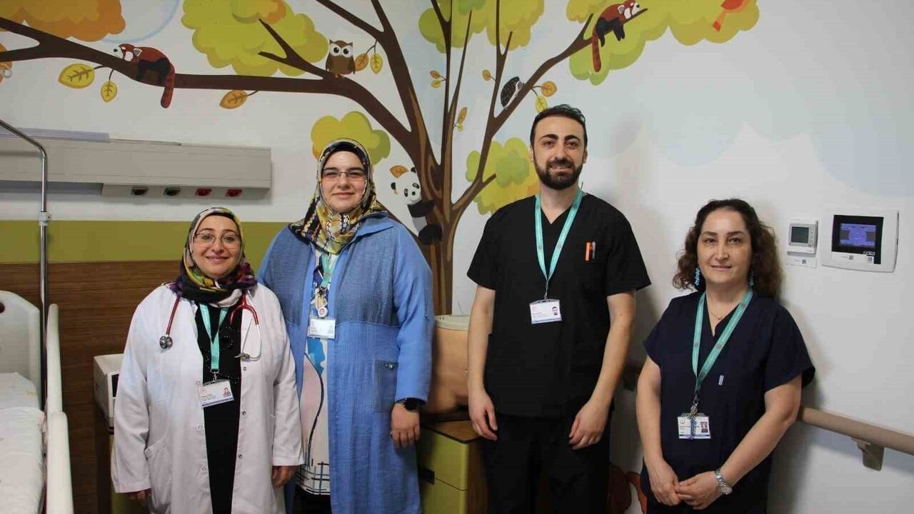 Elazığ Fethi Sekin Şehir Hastanesi'nde Çocuk Periton Diyalizi Ünitesi Hizmete Girdi