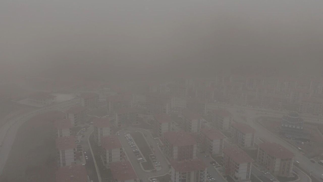 Elazığ'ı Kaplayan Sis Dronla Görüntülendi