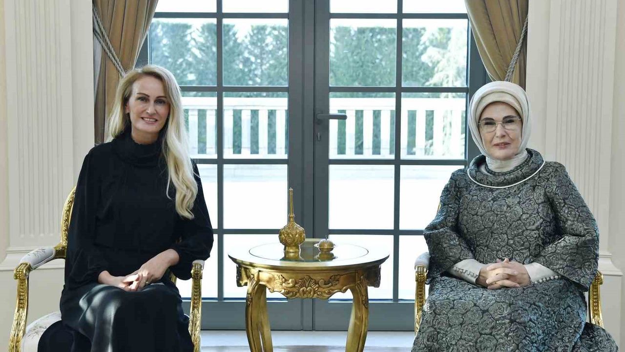 Emine Erdoğan, Nilden Bektaş Erhürman’ı Cumhurbaşkanlığı’nda Ağırladı