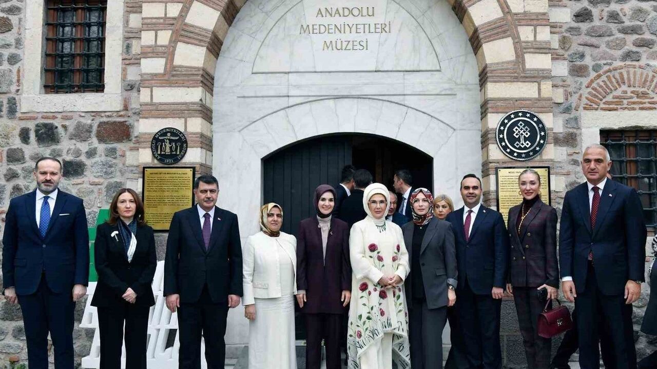 Emine Erdoğan: Sof Kumaşı Sergisiyle Ankara’nın Zamansız Mirası Canlanıyor