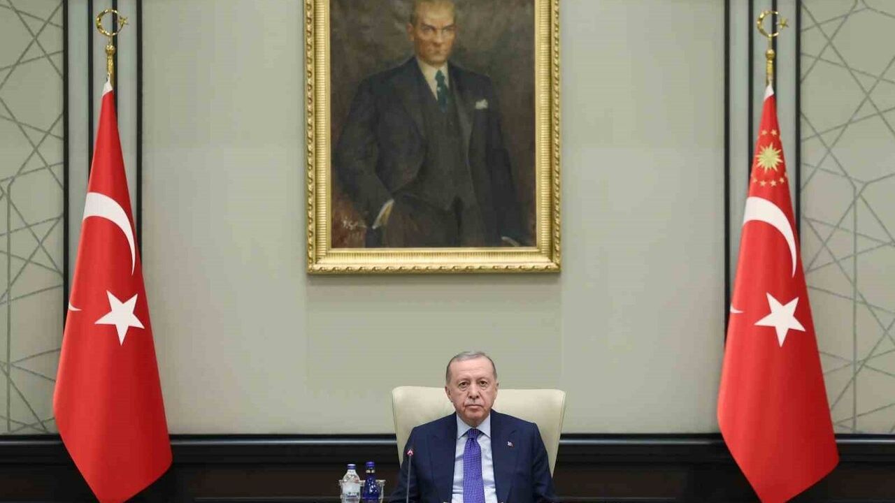 Erdoğan Başkanlığında Cumhurbaşkanlığı Kabinesi Beştepe’de Toplandı